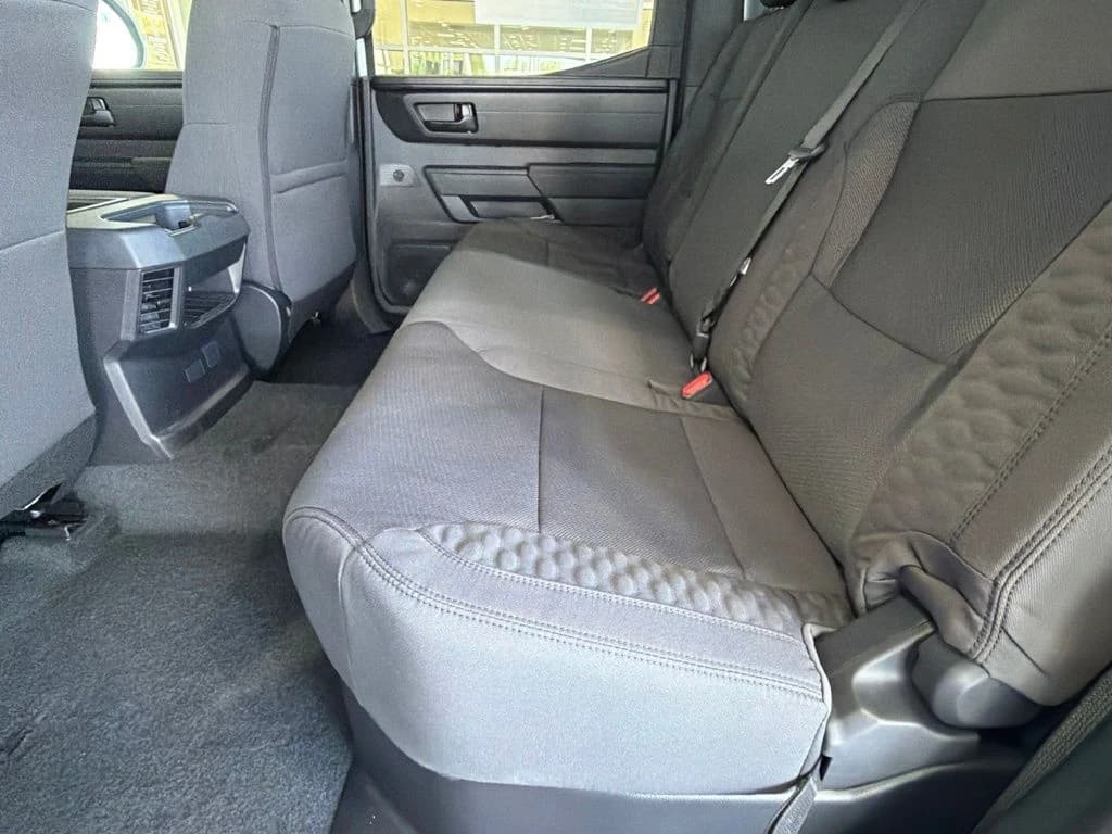 Toyota Tundra 4WD SR CrewMax 5.5' Bed (Natl) 2026 — side view