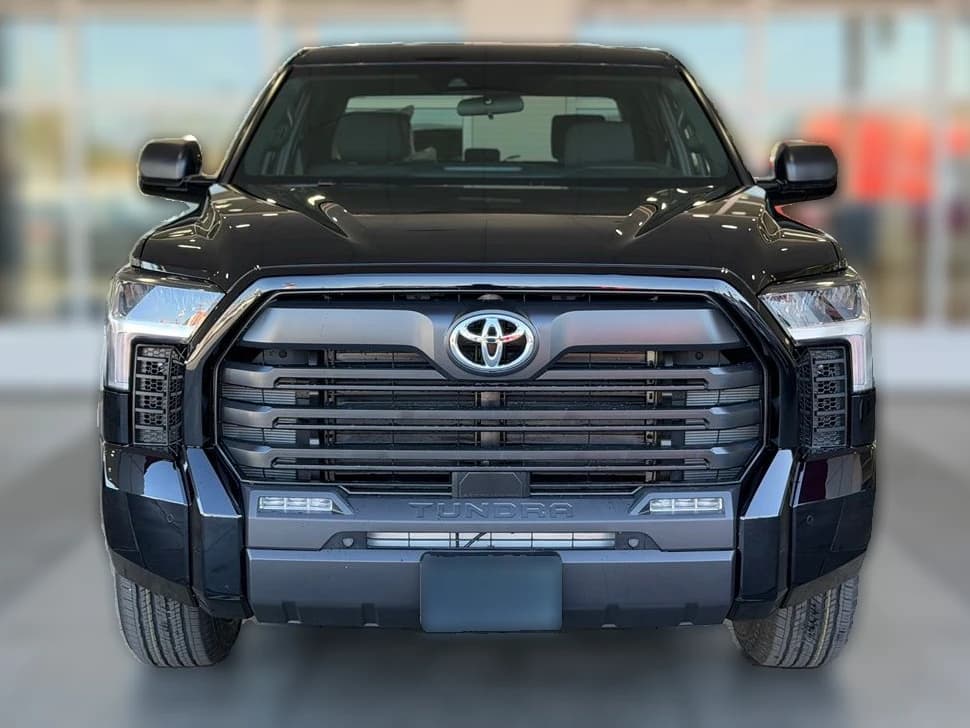 Toyota Tundra 2WD SR5 CrewMax 5.5' Bed (Natl) 2026 — side view