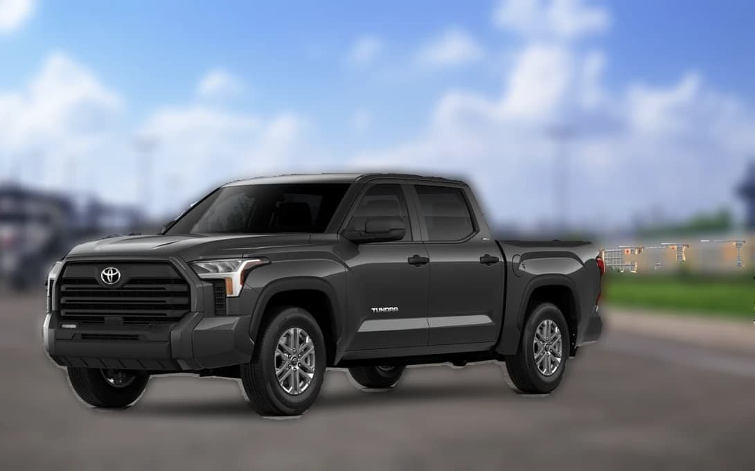 Toyota Tundra 2WD SR5 CrewMax 5.5' Bed (Natl) 2026 — side view