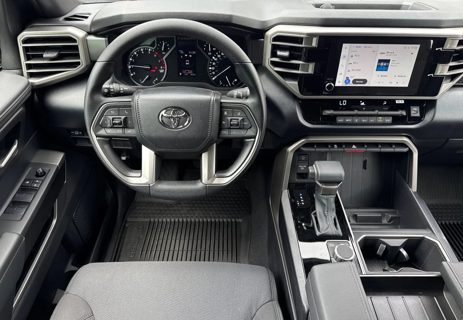 Toyota Tundra 2WD SR5 CrewMax 5.5' Bed (Natl) 2026 — side view