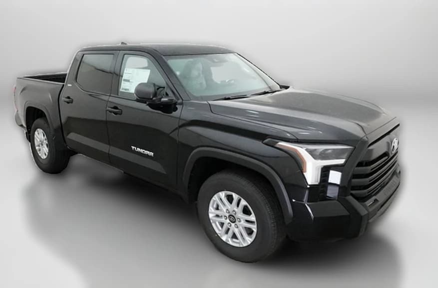 Toyota Tundra 2WD SR5 CrewMax 5.5' Bed (Natl) 2026 — side view