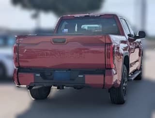Toyota Tundra 2WD SR5 CrewMax 5.5' Bed (Natl)
