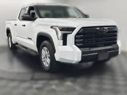 Toyota Tundra 2WD SR5 CrewMax 6.5' Bed (Natl) 2026 — side view