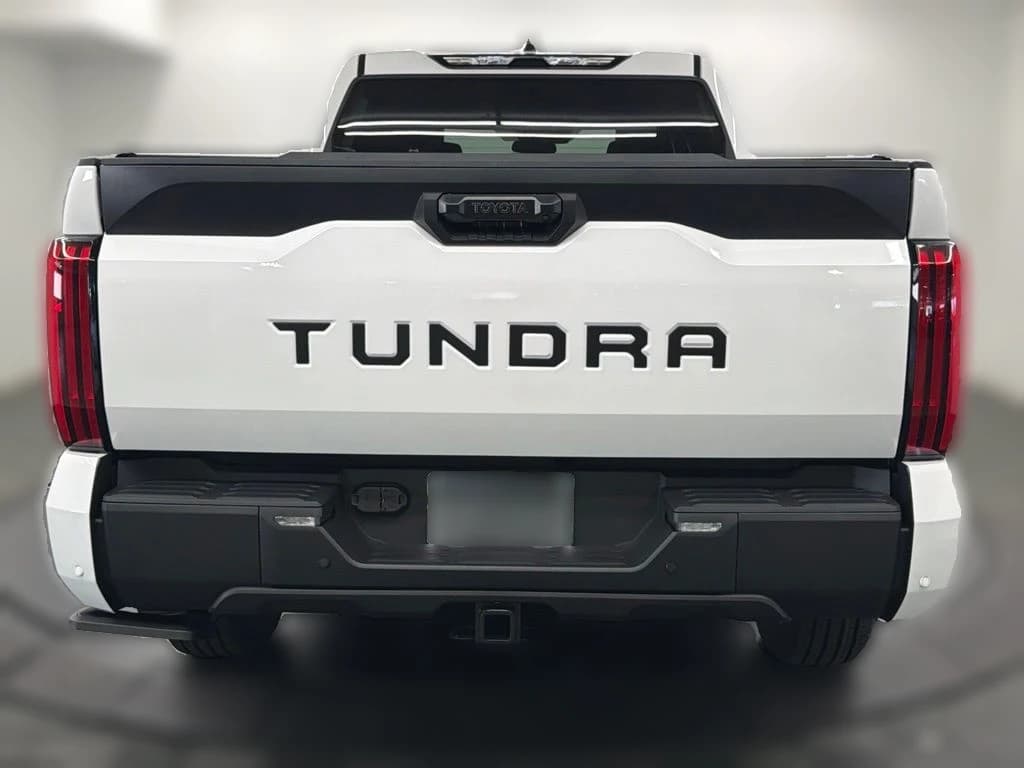 Toyota Tundra 2WD SR5 CrewMax 6.5' Bed (Natl) 2026 — side view