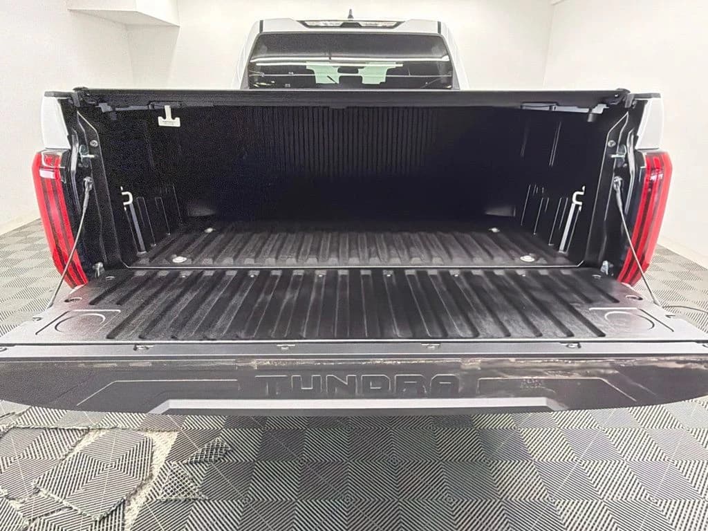 Toyota Tundra 2WD SR5 CrewMax 6.5' Bed (Natl) 2026 — side view