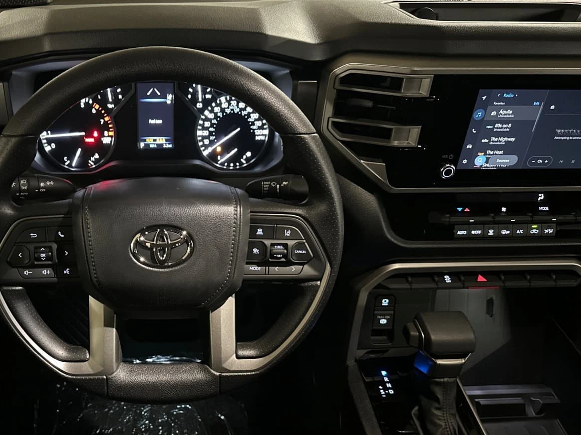 Toyota Tundra 2WD SR5 CrewMax 6.5' Bed (Natl) 2026 — side view