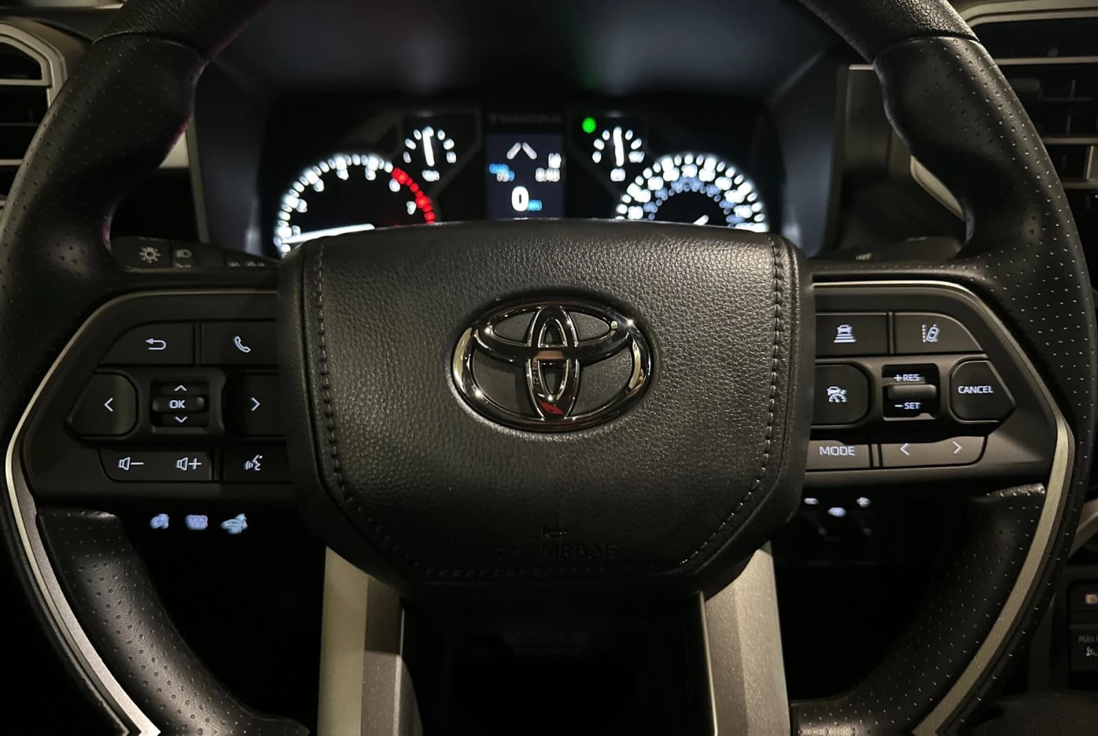 Toyota Tundra 2WD SR5 CrewMax 6.5' Bed (Natl) 2026 — side view