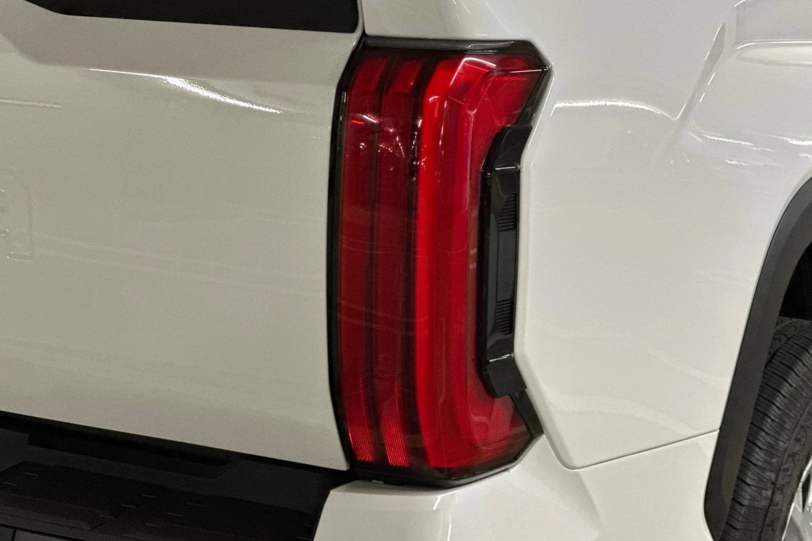 Toyota Tundra 2WD SR5 CrewMax 6.5' Bed (Natl) 2026 — side view