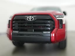 Toyota Tundra 4WD SR5 Double Cab 6.5' Bed (Natl) 2026 — side view