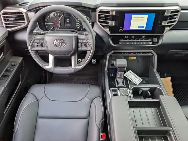Toyota Tundra 4WD SR5 CrewMax 5.5' Bed (Natl) 2026 — side view