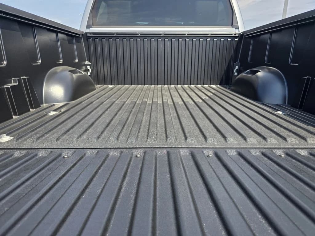 Toyota Tundra 4WD SR5 CrewMax 5.5' Bed (Natl) 2026 — side view