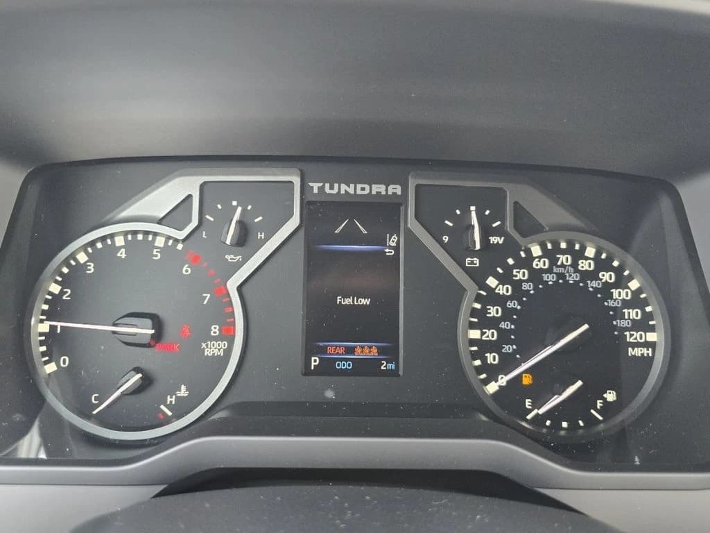 Toyota Tundra 4WD SR5 CrewMax 5.5' Bed (Natl) 2026 — side view