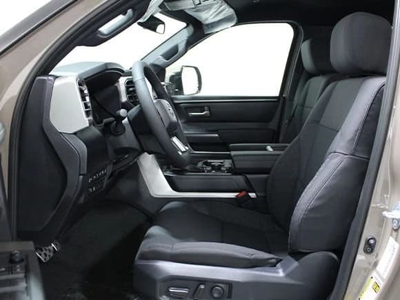 Toyota Tundra 4WD SR5 CrewMax 5.5' Bed (Natl) 2026 — side view