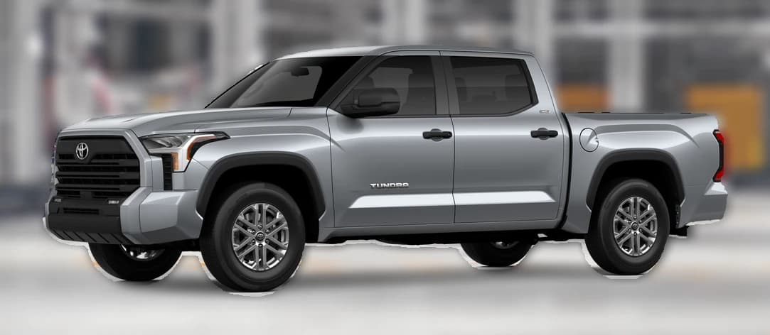 Toyota Tundra 4WD SR5 CrewMax 5.5' Bed (Natl) 2026 — side view