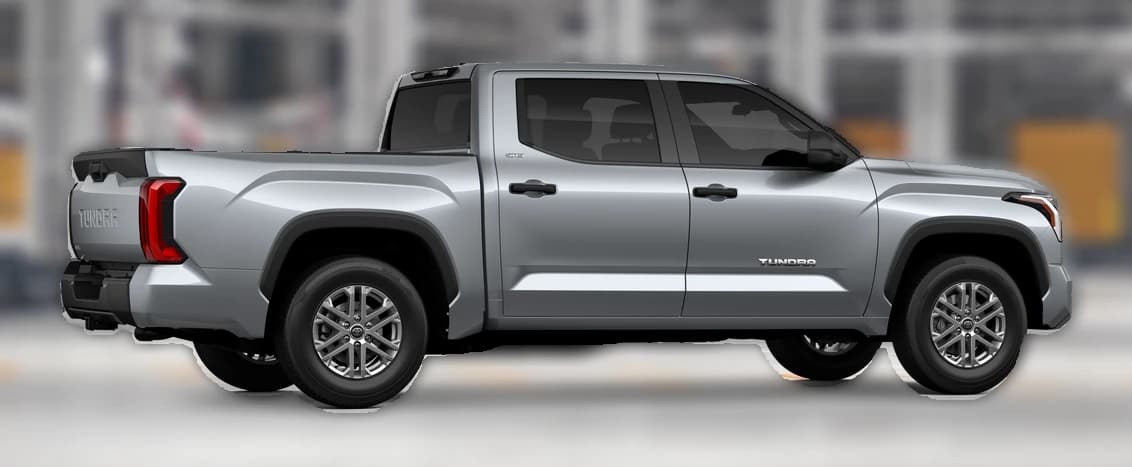 Toyota Tundra 4WD SR5 CrewMax 5.5' Bed (Natl) 2026 — side view