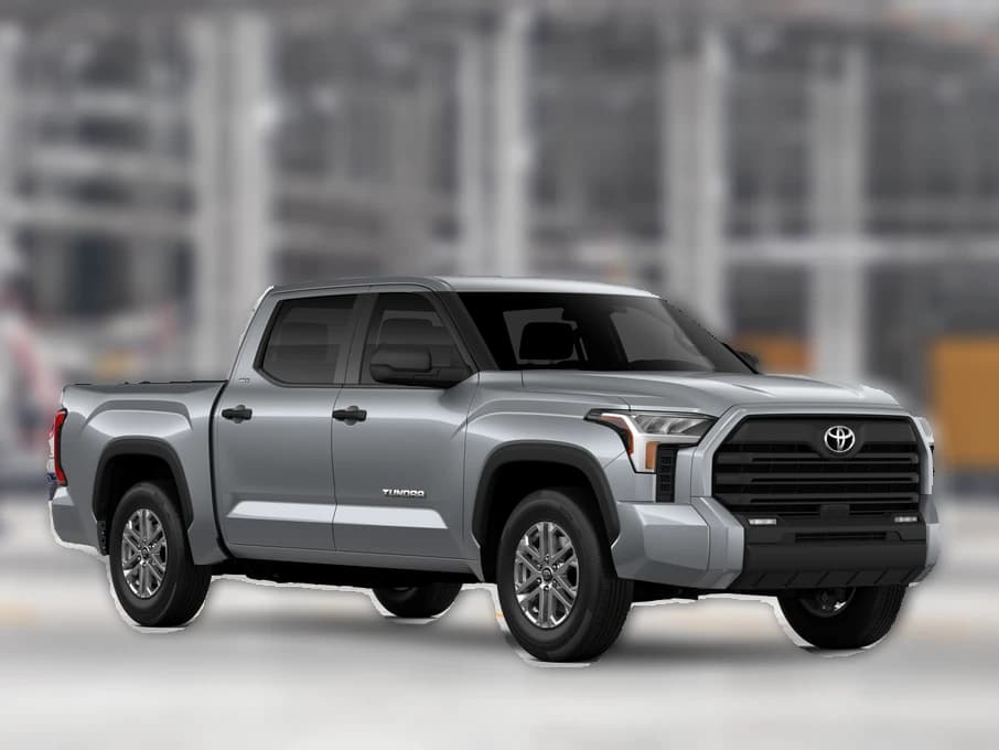 Toyota Tundra 4WD SR5 CrewMax 5.5' Bed (Natl) 2026 — side view