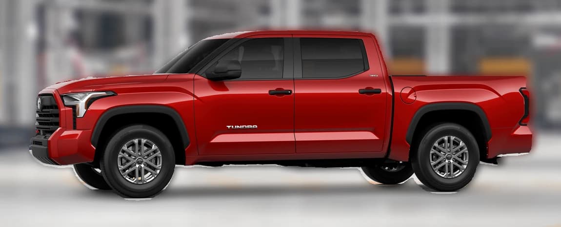 Toyota Tundra 4WD SR5 CrewMax 5.5' Bed (Natl) 2026 — side view