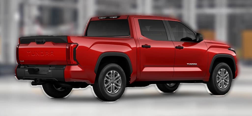 Toyota Tundra 4WD SR5 CrewMax 5.5' Bed (Natl) 2026 — side view