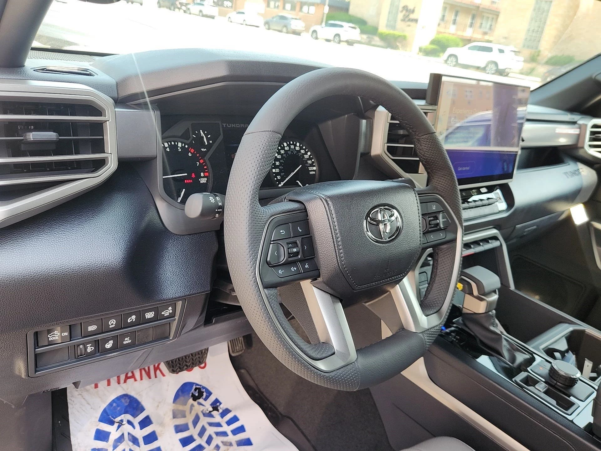 Toyota Tundra 4WD SR5 CrewMax 5.5' Bed (Natl) 2026 — side view