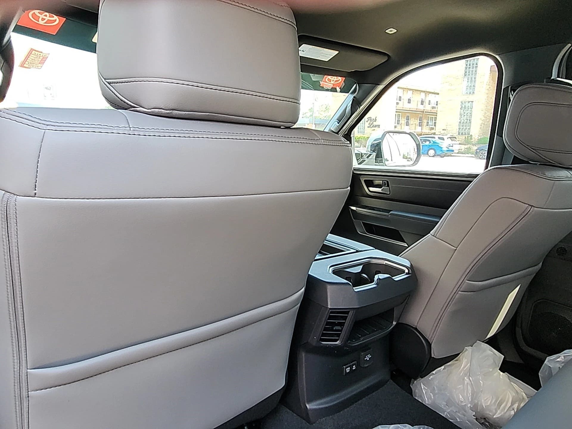 Toyota Tundra 4WD SR5 CrewMax 5.5' Bed (Natl) 2026 — side view
