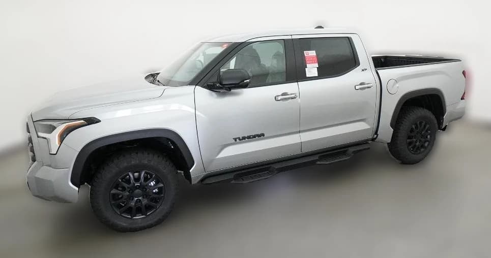 Toyota Tundra 4WD SR5 CrewMax 5.5' Bed (Natl) 2026 — side view