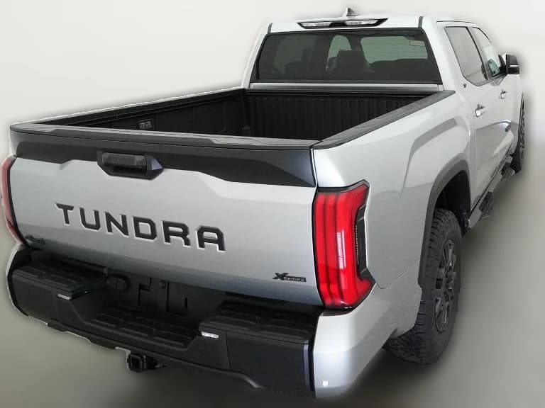 Toyota Tundra 4WD SR5 CrewMax 5.5' Bed (Natl) 2026 — side view