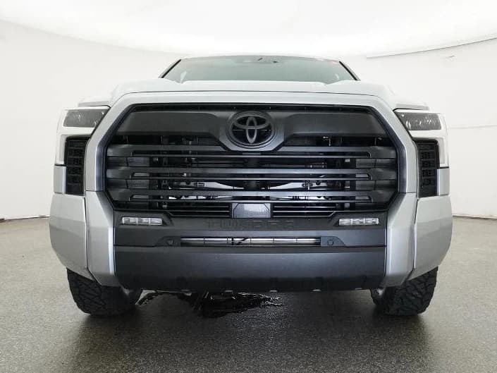 Toyota Tundra 4WD SR5 CrewMax 5.5' Bed (Natl) 2026 — side view