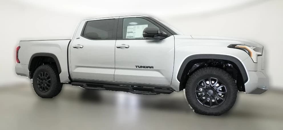 Toyota Tundra 4WD SR5 CrewMax 5.5' Bed (Natl) 2026 — side view