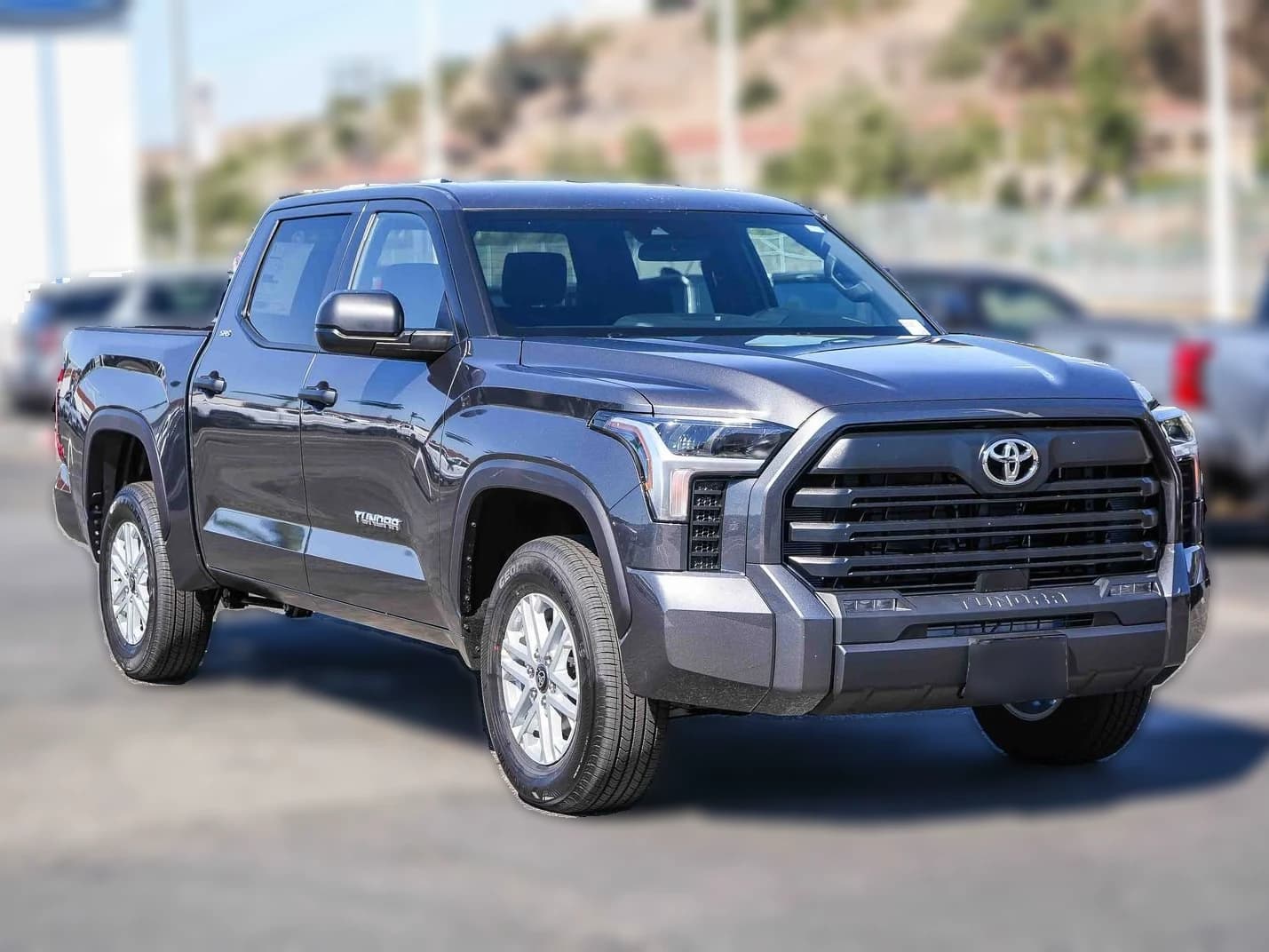 Toyota Tundra 4WD SR5 CrewMax 5.5' Bed (Natl) 2026 — side view