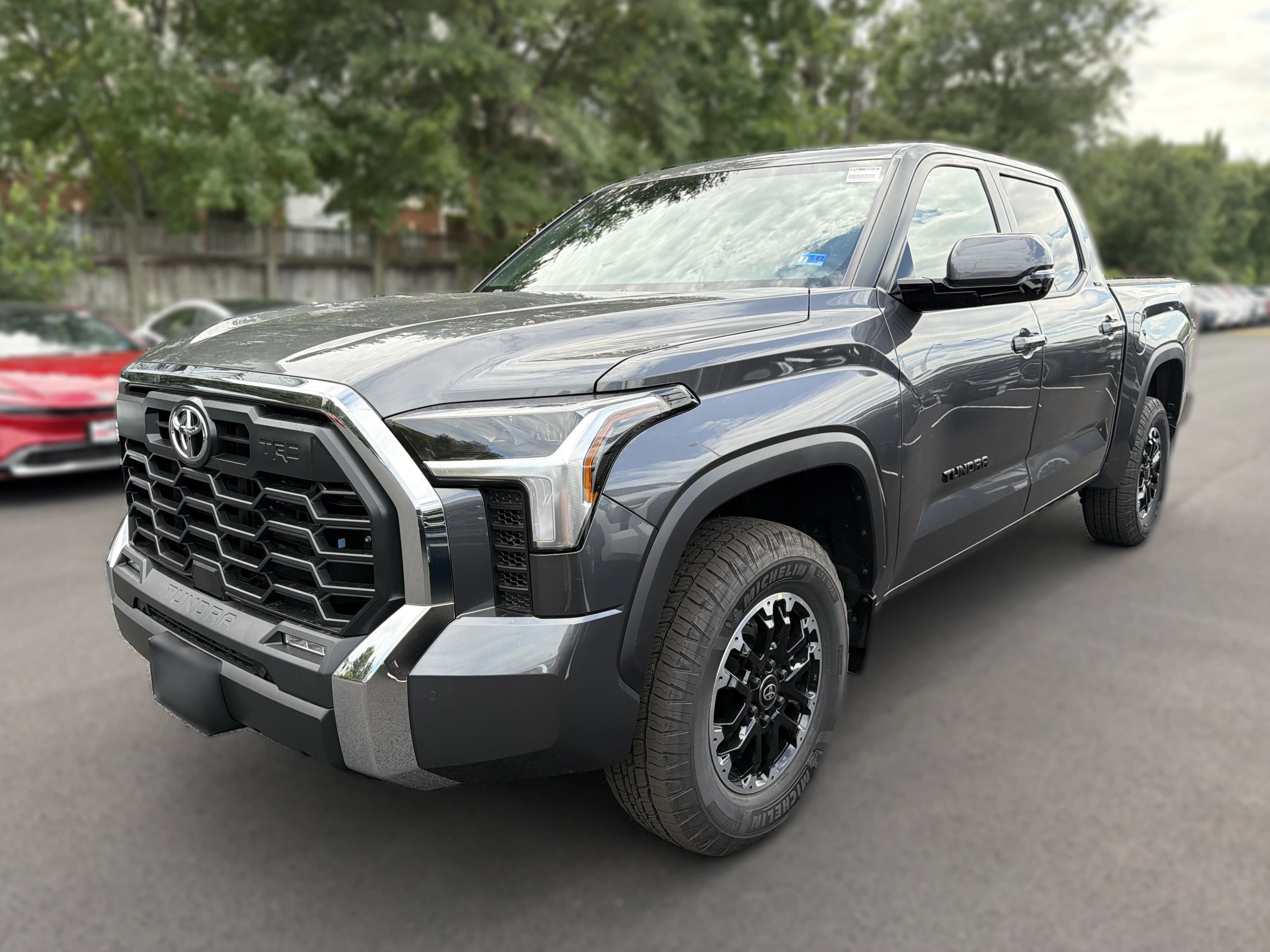 Toyota Tundra 4WD SR5 CrewMax 5.5' Bed (Natl) 2026 — side view