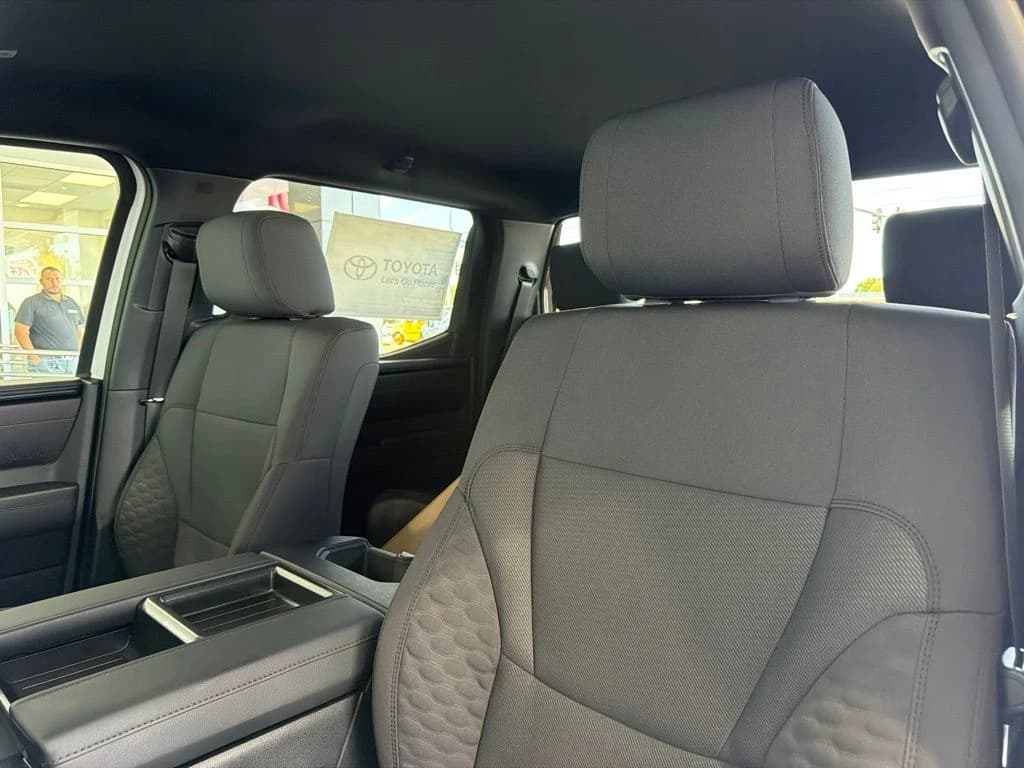 Toyota Tundra 4WD SR5 CrewMax 5.5' Bed (Natl) 2026 — side view