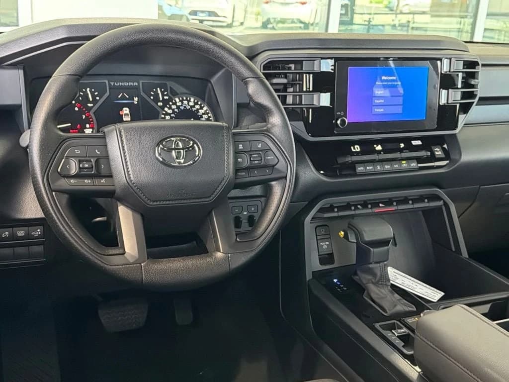 Toyota Tundra 4WD SR5 CrewMax 5.5' Bed (Natl) 2026 — side view