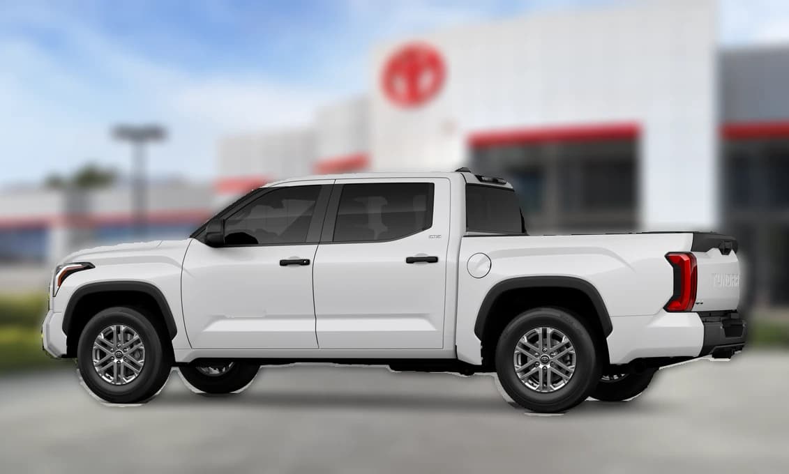 Toyota Tundra 4WD SR5 CrewMax 5.5' Bed (Natl) 2026 — side view