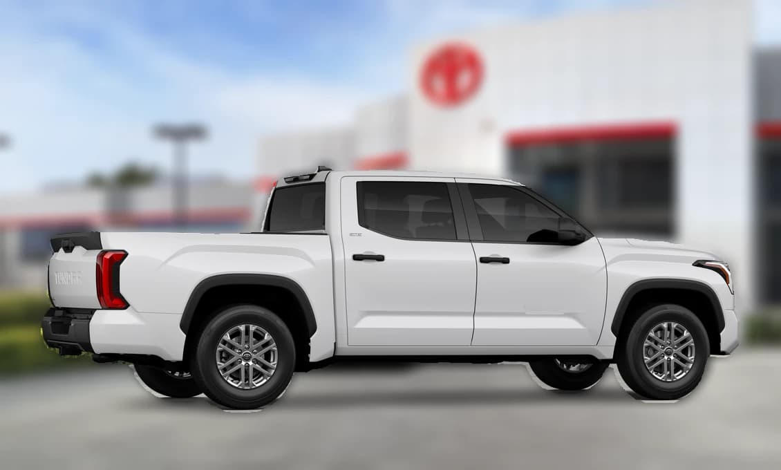 Toyota Tundra 4WD SR5 CrewMax 5.5' Bed (Natl) 2026 — side view