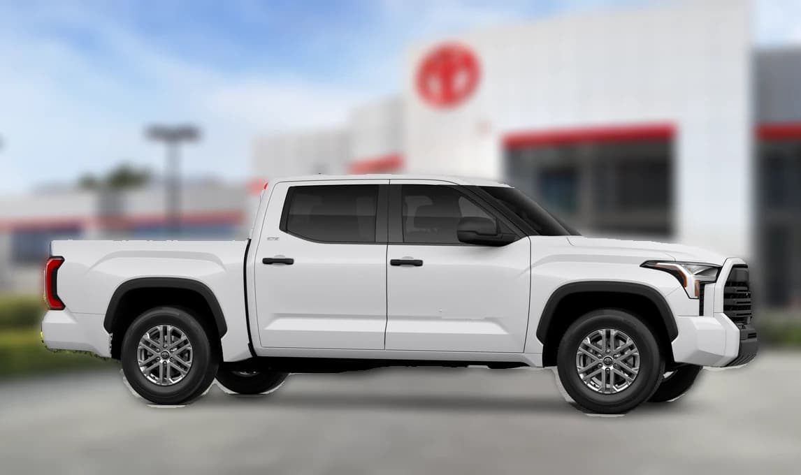 Toyota Tundra 4WD SR5 CrewMax 5.5' Bed (Natl) 2026 — side view