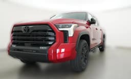 Toyota Tundra 4WD SR5 CrewMax 5.5' Bed (Natl) 2026 — side view