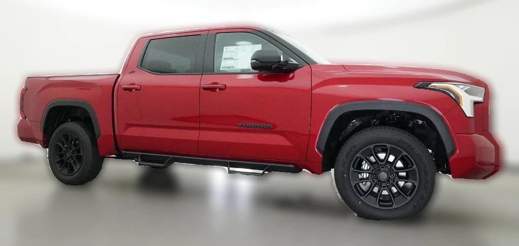 Toyota Tundra 4WD SR5 CrewMax 5.5' Bed (Natl) 2026 — side view