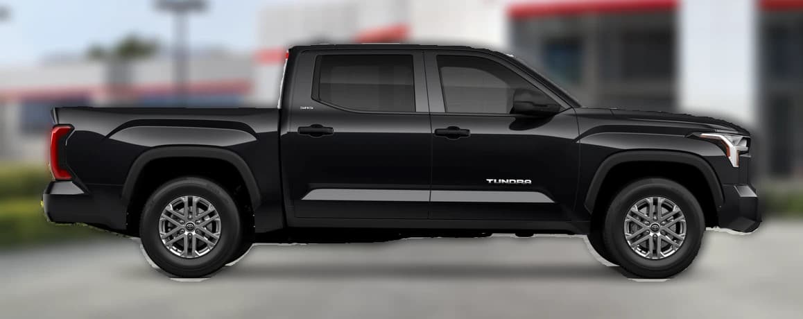 Toyota Tundra 4WD SR5 CrewMax 5.5' Bed (Natl) 2026 — side view