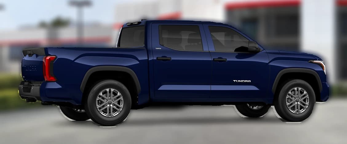 Toyota Tundra 4WD SR5 CrewMax 5.5' Bed (Natl) 2026 — side view