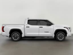 Toyota Tundra 4WD SR5 CrewMax 5.5' Bed (Natl) 2026 — side view