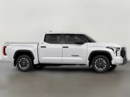 Toyota Tundra 4WD SR5 CrewMax 5.5' Bed (Natl) 2026 — side view