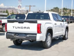 Toyota Tundra 4WD SR5 CrewMax 5.5' Bed (Natl) 2026 — side view