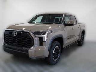 Toyota Tundra 4WD SR5 CrewMax 5.5' Bed (Natl)