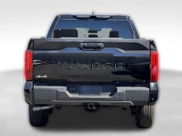 Toyota Tundra 4WD SR5 CrewMax 5.5' Bed (Natl) 2026 — side view