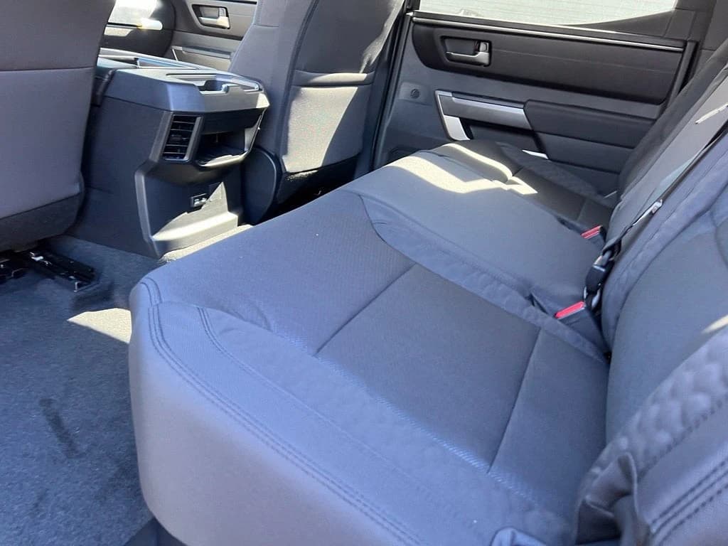 Toyota Tundra 4WD SR5 CrewMax 5.5' Bed (Natl) 2026 — side view