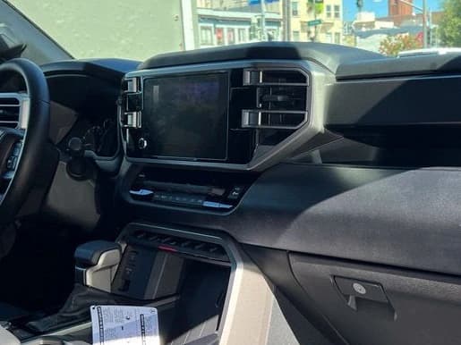 Toyota Tundra 4WD SR5 CrewMax 5.5' Bed (Natl) 2026 — side view