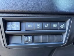 Toyota Tundra 4WD SR5 CrewMax 5.5' Bed (Natl) 2026 — side view