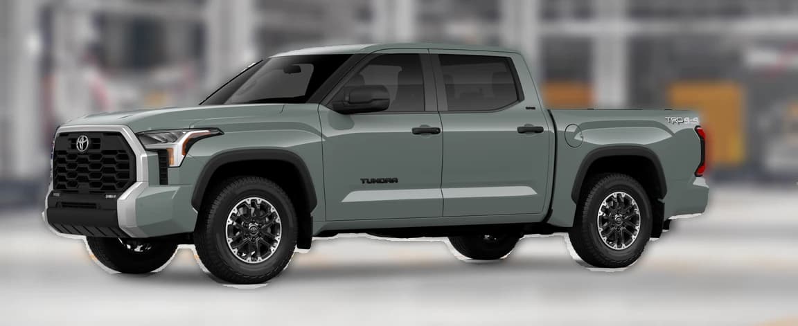 Toyota Tundra 4WD SR5 CrewMax 5.5' Bed (Natl) 2026 — side view