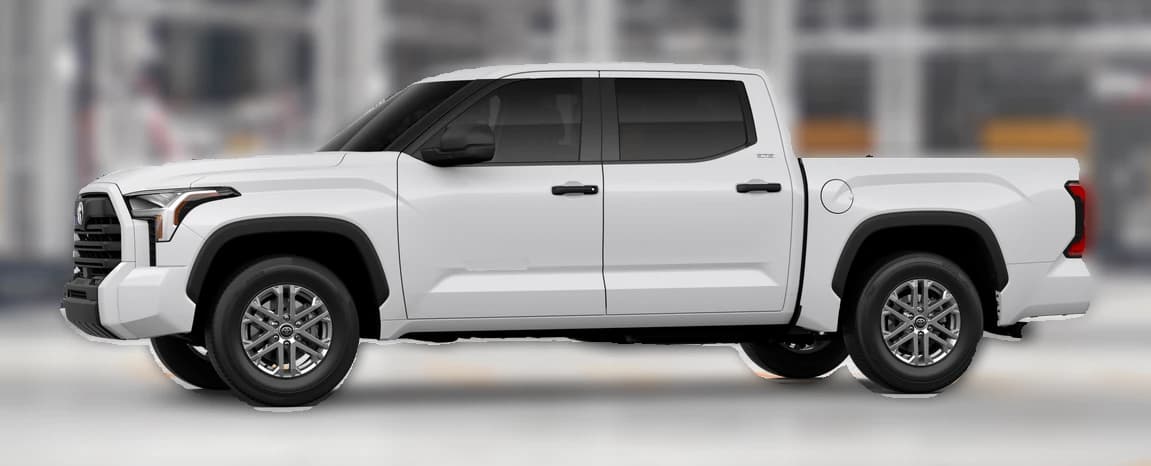Toyota Tundra 4WD SR5 CrewMax 5.5' Bed (Natl) 2026 — side view