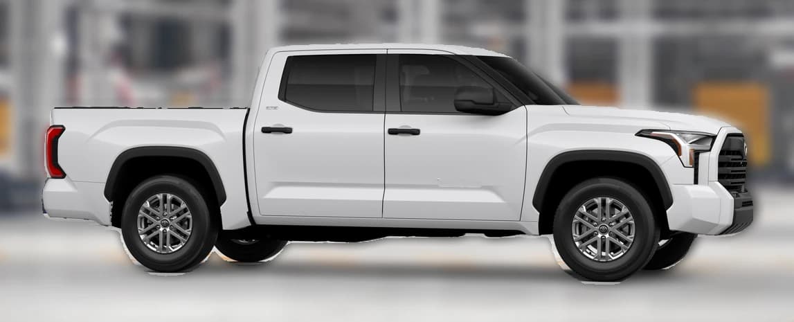 Toyota Tundra 4WD SR5 CrewMax 5.5' Bed (Natl) 2026 — side view